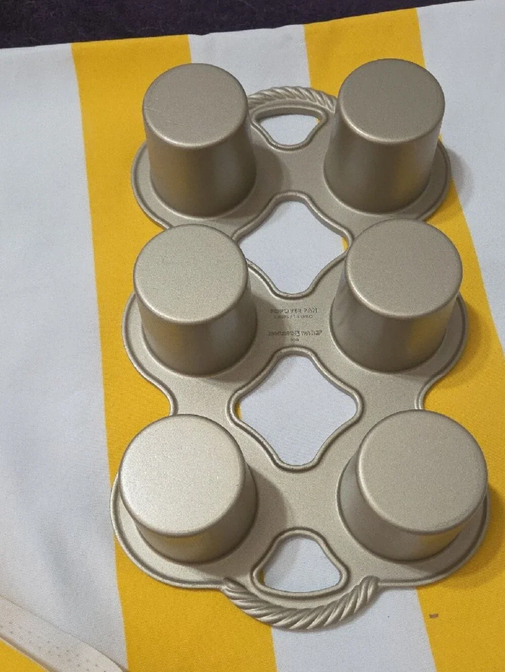 Nordic Ware Gold Pro Popover Pan